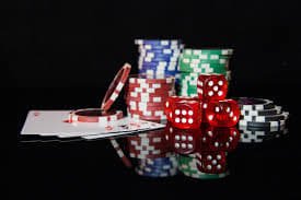 mm33k esports live betting tournament ကစားနေသောဓာတ်ပုံ